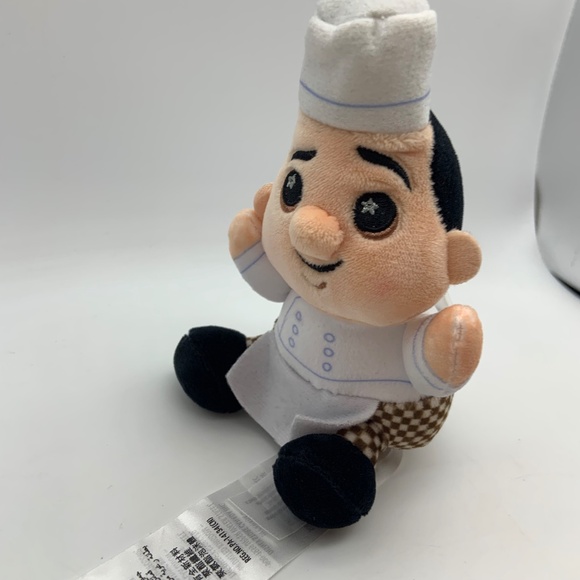Disney Wishables Remy's Ratatouille Adventure Chef Auguste Gusteau 6" Mini Plush - Picture 7 of 9